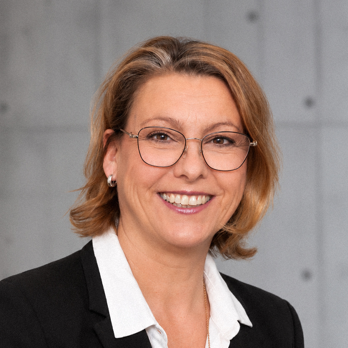 Professionelles Mitarbeiterporträt für die Unternehmenswebsite von Seeliger & Co.