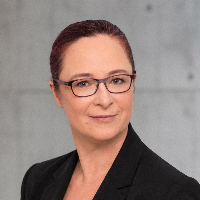 Professionelles Mitarbeiterporträt für die Unternehmenswebsite von Seeliger & Co.